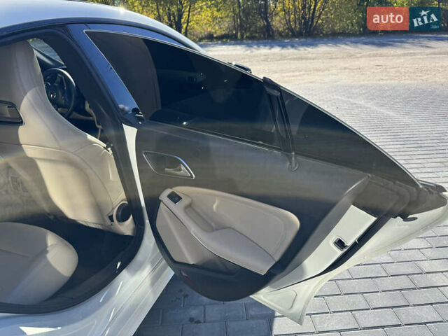 Белый Мерседес ЦЛА-класс, объемом двигателя 1.99 л и пробегом 177 тыс. км за 13500 $, фото 6 на Automoto.ua