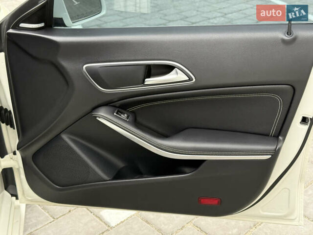 Білий Мерседес ЦЛА-клас, об'ємом двигуна 2 л та пробігом 232 тис. км за 13950 $, фото 51 на Automoto.ua