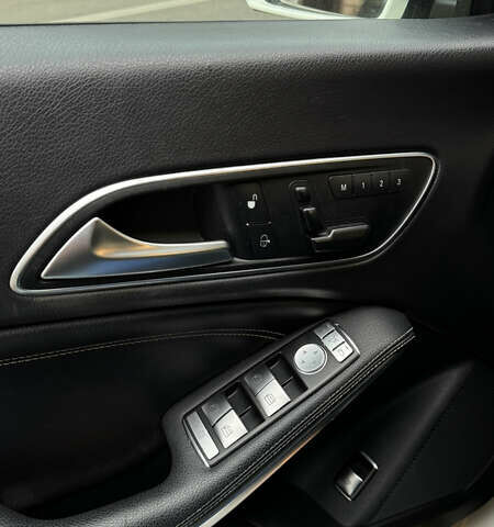 Білий Мерседес ЦЛА-клас, об'ємом двигуна 1.99 л та пробігом 134 тис. км за 17500 $, фото 21 на Automoto.ua