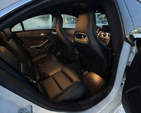 Белый Мерседес ЦЛА-класс, объемом двигателя 1.99 л и пробегом 140 тыс. км за 16800 $, фото 13 на Automoto.ua