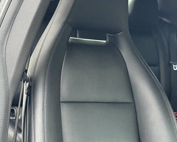 Білий Мерседес ЦЛА-клас, об'ємом двигуна 2 л та пробігом 232 тис. км за 13950 $, фото 42 на Automoto.ua