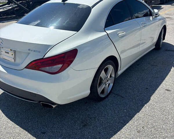 Белый Мерседес ЦЛА-класс, объемом двигателя 1.99 л и пробегом 159 тыс. км за 10300 $, фото 2 на Automoto.ua