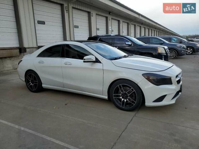 Белый Мерседес ЦЛА-класс, объемом двигателя 1.99 л и пробегом 72 тыс. км за 3000 $, фото 3 на Automoto.ua