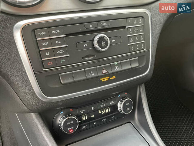 Білий Мерседес ЦЛА-клас, об'ємом двигуна 2 л та пробігом 96 тис. км за 17450 $, фото 77 на Automoto.ua