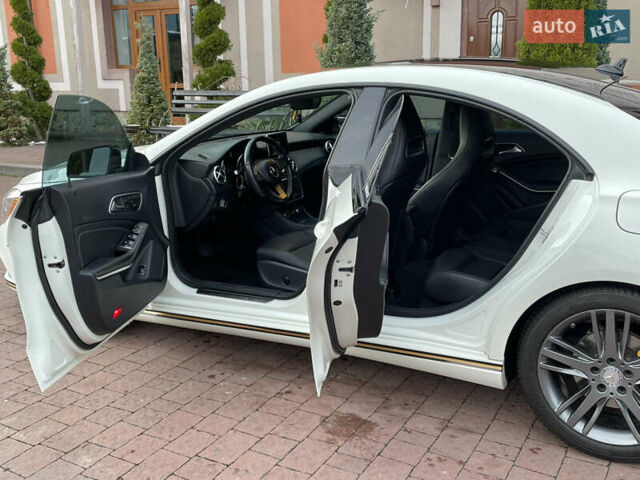 Білий Мерседес ЦЛА-клас, об'ємом двигуна 2 л та пробігом 96 тис. км за 17450 $, фото 63 на Automoto.ua