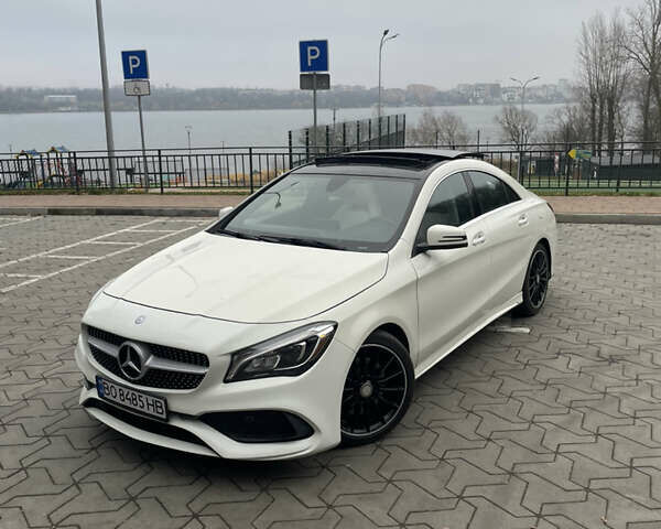 Белый Мерседес ЦЛА-класс, объемом двигателя 1.99 л и пробегом 169 тыс. км за 15500 $, фото 1 на Automoto.ua