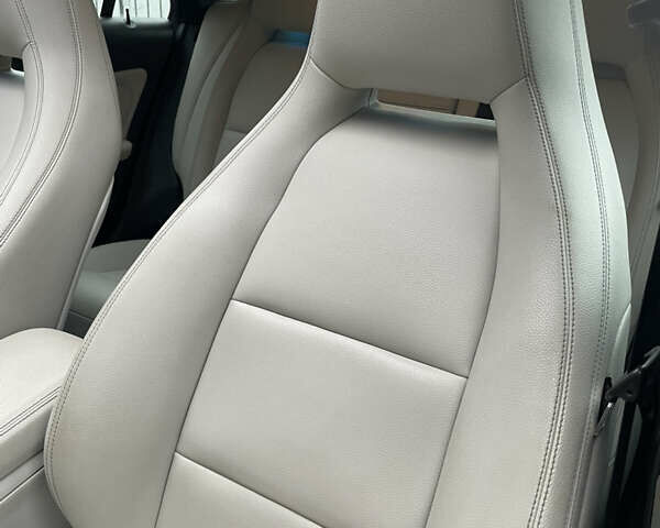 Белый Мерседес ЦЛА-класс, объемом двигателя 1.99 л и пробегом 169 тыс. км за 15500 $, фото 18 на Automoto.ua