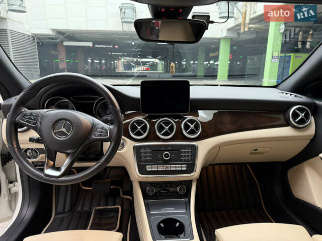 Белый Мерседес ЦЛА-класс, объемом двигателя 2 л и пробегом 73 тыс. км за 18900 $, фото 7 на Automoto.ua