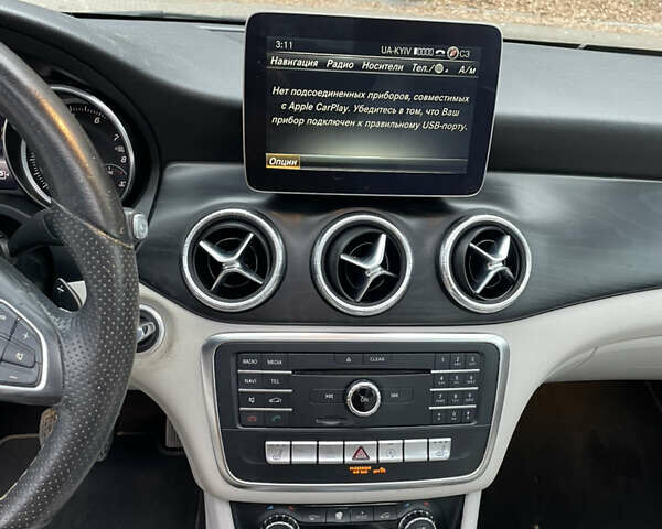 Белый Мерседес ЦЛА-класс, объемом двигателя 1.99 л и пробегом 169 тыс. км за 15500 $, фото 23 на Automoto.ua