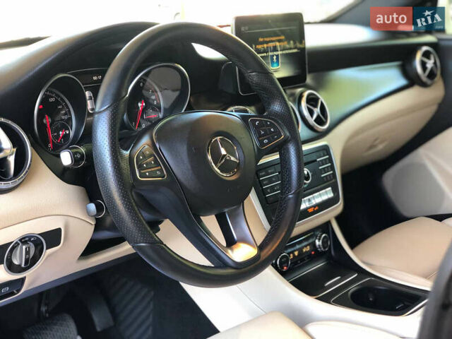Белый Мерседес ЦЛА-класс, объемом двигателя 2 л и пробегом 110 тыс. км за 16700 $, фото 2 на Automoto.ua