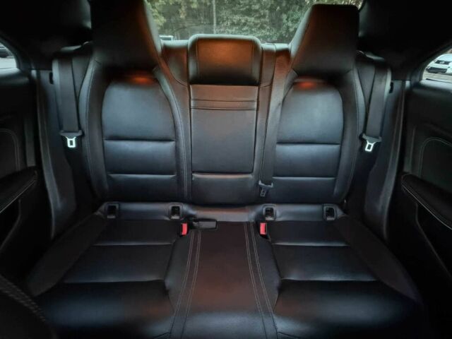 Белый Мерседес ЦЛА-класс, объемом двигателя 2 л и пробегом 77 тыс. км за 5500 $, фото 11 на Automoto.ua