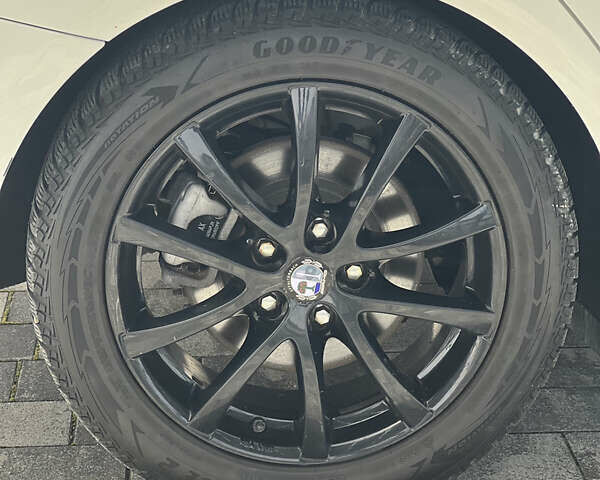 Белый Мерседес ЦЛА-класс, объемом двигателя 1.99 л и пробегом 74 тыс. км за 20000 $, фото 13 на Automoto.ua