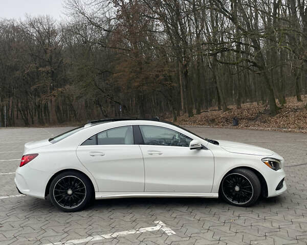 Белый Мерседес ЦЛА-класс, объемом двигателя 1.99 л и пробегом 169 тыс. км за 15500 $, фото 4 на Automoto.ua