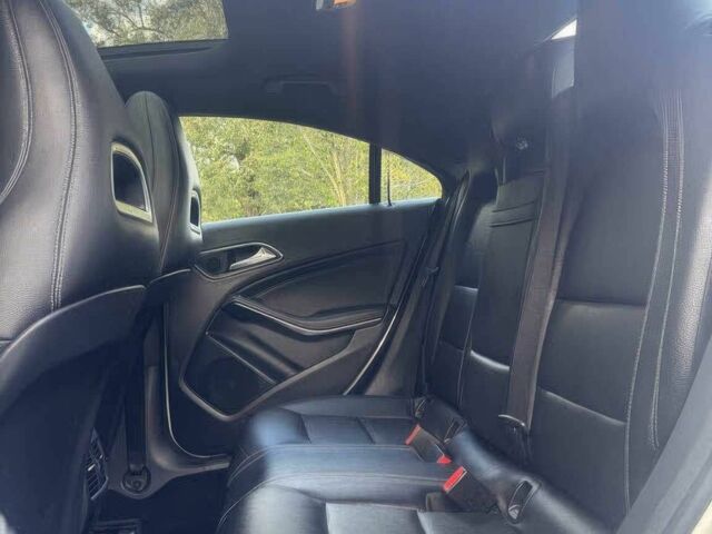 Білий Мерседес ЦЛА-клас, об'ємом двигуна 2 л та пробігом 79 тис. км за 7600 $, фото 10 на Automoto.ua