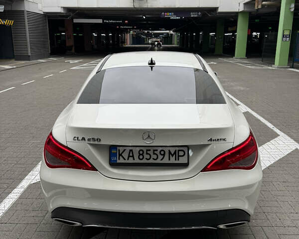 Белый Мерседес ЦЛА-класс, объемом двигателя 2 л и пробегом 73 тыс. км за 18900 $, фото 1 на Automoto.ua