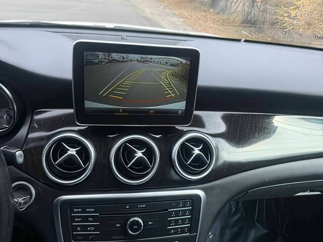 Білий Мерседес ЦЛА-клас, об'ємом двигуна 2 л та пробігом 78 тис. км за 10000 $, фото 10 на Automoto.ua