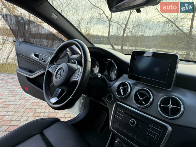 Белый Мерседес ЦЛА-класс, объемом двигателя 1.99 л и пробегом 149 тыс. км за 17500 $, фото 24 на Automoto.ua