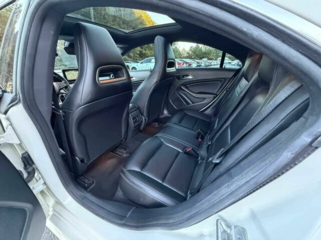 Белый Мерседес ЦЛА-класс, объемом двигателя 2 л и пробегом 77 тыс. км за 5500 $, фото 9 на Automoto.ua