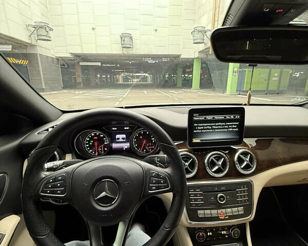 Белый Мерседес ЦЛА-класс, объемом двигателя 2 л и пробегом 73 тыс. км за 18900 $, фото 2 на Automoto.ua