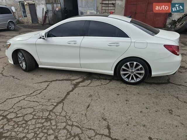 Білий Мерседес ЦЛА-клас, об'ємом двигуна 2 л та пробігом 138 тис. км за 15800 $, фото 6 на Automoto.ua