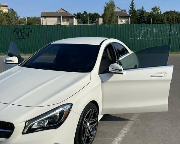 Белый Мерседес ЦЛА-класс, объемом двигателя 1.99 л и пробегом 58 тыс. км за 22500 $, фото 9 на Automoto.ua