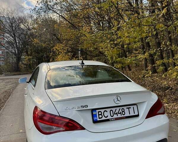 Мерседес ЦЛА-класс 2017 в Хмельницком на Automoto.ua Белый Мерседес ЦЛА-класс, объемом двигателя 1.99 л и пробегом 119 тыс. км за 20000 $, фото 6 на Automoto.ua