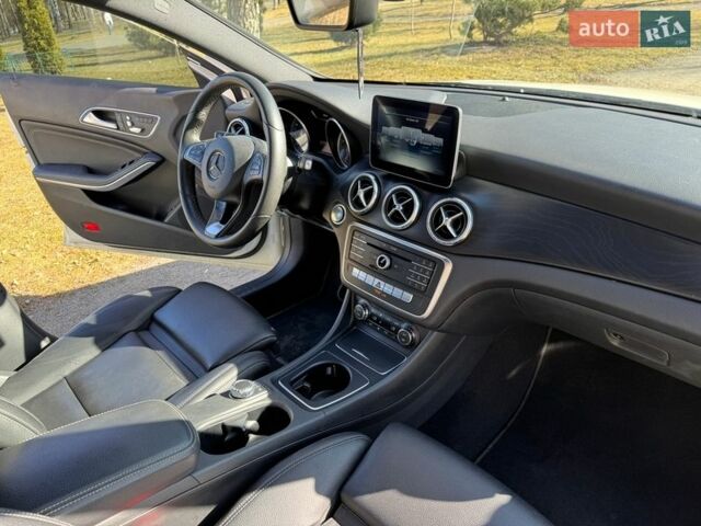 Белый Мерседес ЦЛА-класс, объемом двигателя 1.6 л и пробегом 119 тыс. км за 16500 $, фото 16 на Automoto.ua