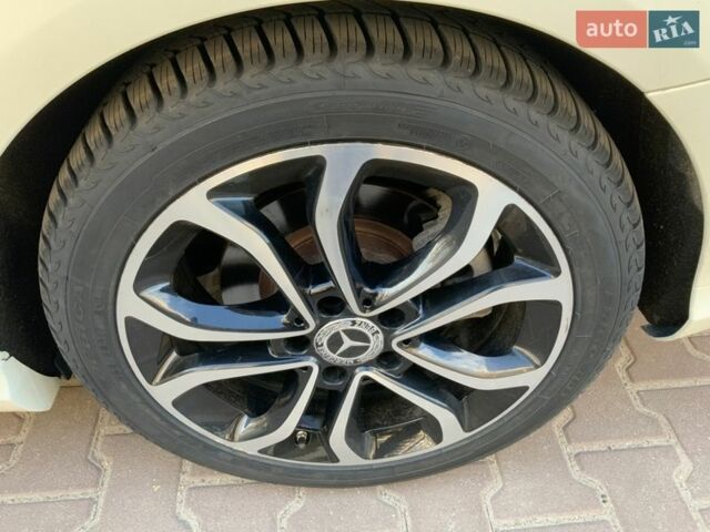 Белый Мерседес ЦЛА-класс, объемом двигателя 2.5 л и пробегом 139 тыс. км за 18000 $, фото 12 на Automoto.ua