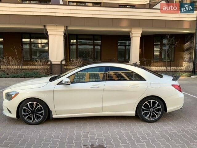 Белый Мерседес ЦЛА-класс, объемом двигателя 2.5 л и пробегом 139 тыс. км за 18000 $, фото 2 на Automoto.ua