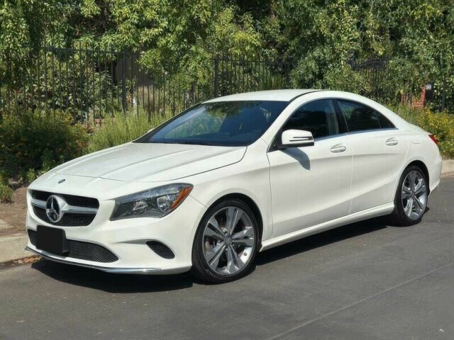 Белый Мерседес ЦЛА-класс, объемом двигателя 2 л и пробегом 56 тыс. км за 11400 $, фото 2 на Automoto.ua