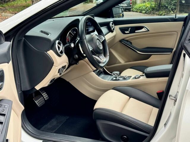 Білий Мерседес ЦЛА-клас, об'ємом двигуна 2 л та пробігом 22 тис. км за 32000 $, фото 5 на Automoto.ua