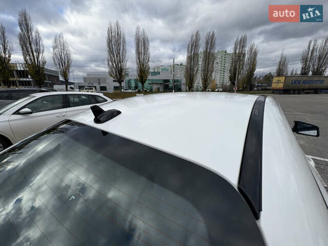 Белый Мерседес ЦЛА-класс, объемом двигателя 1.99 л и пробегом 97 тыс. км за 21000 $, фото 21 на Automoto.ua