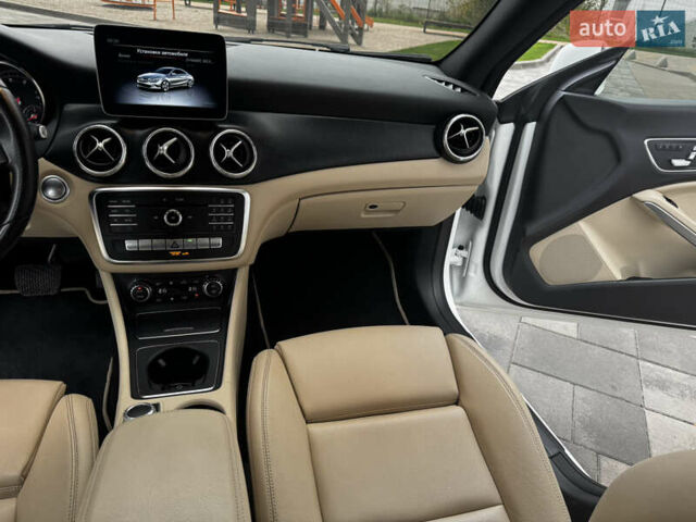 Белый Мерседес ЦЛА-класс, объемом двигателя 2 л и пробегом 95 тыс. км за 17800 $, фото 20 на Automoto.ua