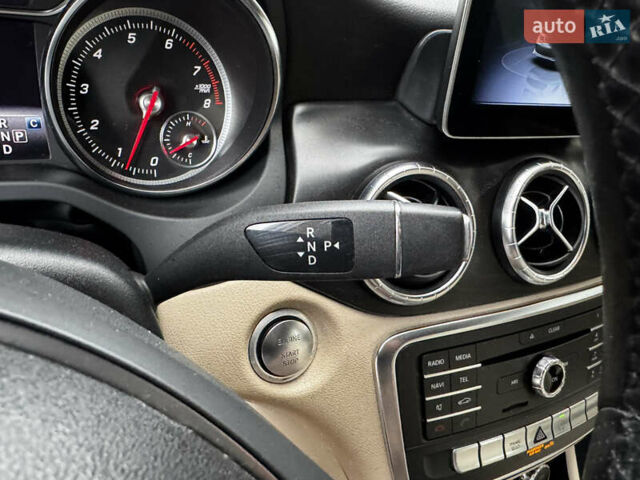 Белый Мерседес ЦЛА-класс, объемом двигателя 2 л и пробегом 95 тыс. км за 17800 $, фото 28 на Automoto.ua