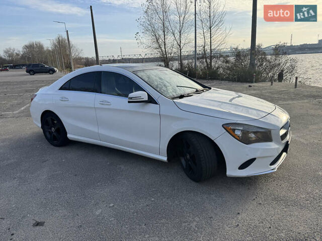 Белый Мерседес ЦЛА-класс, объемом двигателя 1.99 л и пробегом 79 тыс. км за 19700 $, фото 3 на Automoto.ua