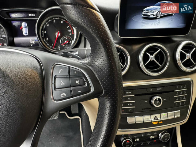 Белый Мерседес ЦЛА-класс, объемом двигателя 2 л и пробегом 95 тыс. км за 17800 $, фото 24 на Automoto.ua