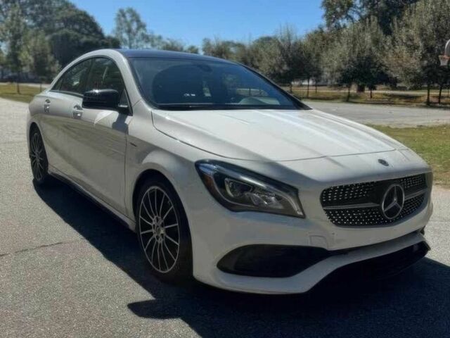 Білий Мерседес ЦЛА-клас, об'ємом двигуна 2 л та пробігом 37 тис. км за 14300 $, фото 2 на Automoto.ua