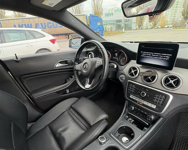 Белый Мерседес ЦЛА-класс, объемом двигателя 1.99 л и пробегом 97 тыс. км за 21000 $, фото 16 на Automoto.ua