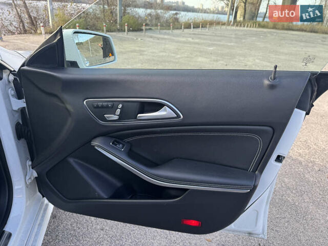 Белый Мерседес ЦЛА-класс, объемом двигателя 1.99 л и пробегом 79 тыс. км за 19700 $, фото 37 на Automoto.ua