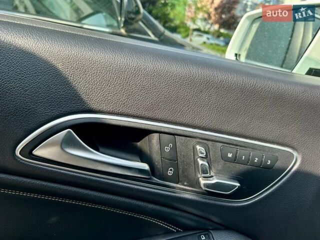 Белый Мерседес ЦЛА-класс, объемом двигателя 1.99 л и пробегом 88 тыс. км за 21200 $, фото 10 на Automoto.ua