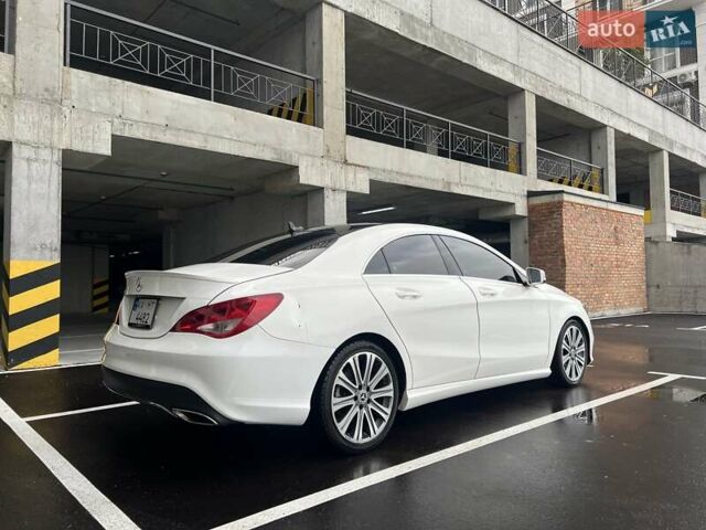 Белый Мерседес ЦЛА-класс, объемом двигателя 1.99 л и пробегом 67 тыс. км за 18000 $, фото 9 на Automoto.ua