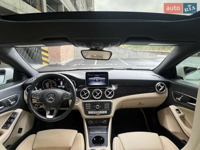 Белый Мерседес ЦЛА-класс, объемом двигателя 1.99 л и пробегом 67 тыс. км за 18000 $, фото 30 на Automoto.ua