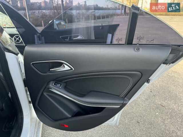 Белый Мерседес ЦЛА-класс, объемом двигателя 1.99 л и пробегом 79 тыс. км за 19700 $, фото 33 на Automoto.ua