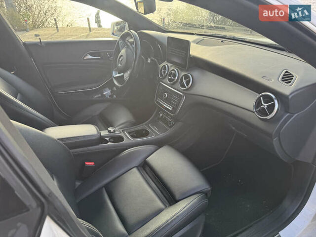 Белый Мерседес ЦЛА-класс, объемом двигателя 1.99 л и пробегом 79 тыс. км за 19700 $, фото 36 на Automoto.ua