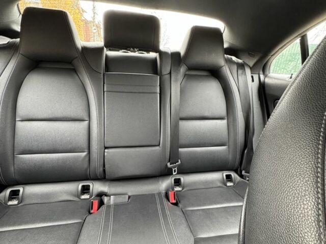 Белый Мерседес ЦЛА-класс, объемом двигателя 2 л и пробегом 105 тыс. км за 19900 $, фото 14 на Automoto.ua