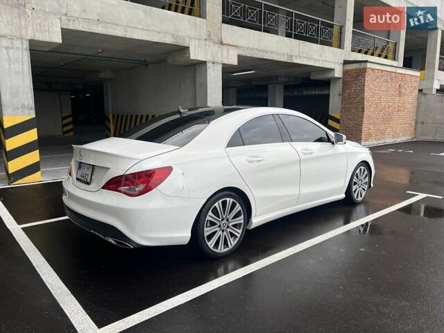 Белый Мерседес ЦЛА-класс, объемом двигателя 1.99 л и пробегом 67 тыс. км за 18000 $, фото 10 на Automoto.ua