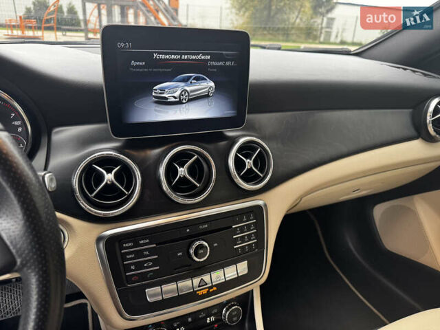 Белый Мерседес ЦЛА-класс, объемом двигателя 2 л и пробегом 95 тыс. км за 17800 $, фото 26 на Automoto.ua