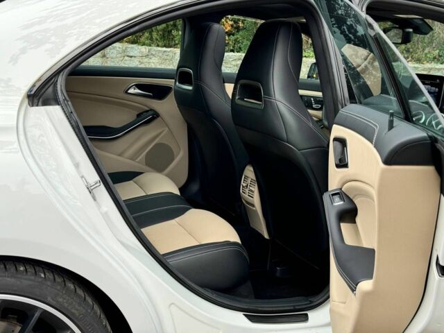 Білий Мерседес ЦЛА-клас, об'ємом двигуна 2 л та пробігом 22 тис. км за 32000 $, фото 6 на Automoto.ua