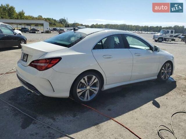 Белый Мерседес ЦЛА-класс, объемом двигателя 1.99 л и пробегом 96 тыс. км за 3900 $, фото 2 на Automoto.ua
