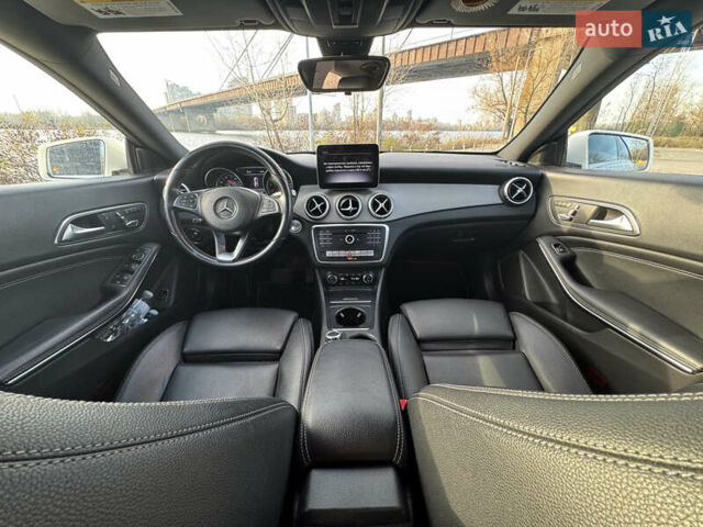 Белый Мерседес ЦЛА-класс, объемом двигателя 1.99 л и пробегом 79 тыс. км за 19700 $, фото 30 на Automoto.ua